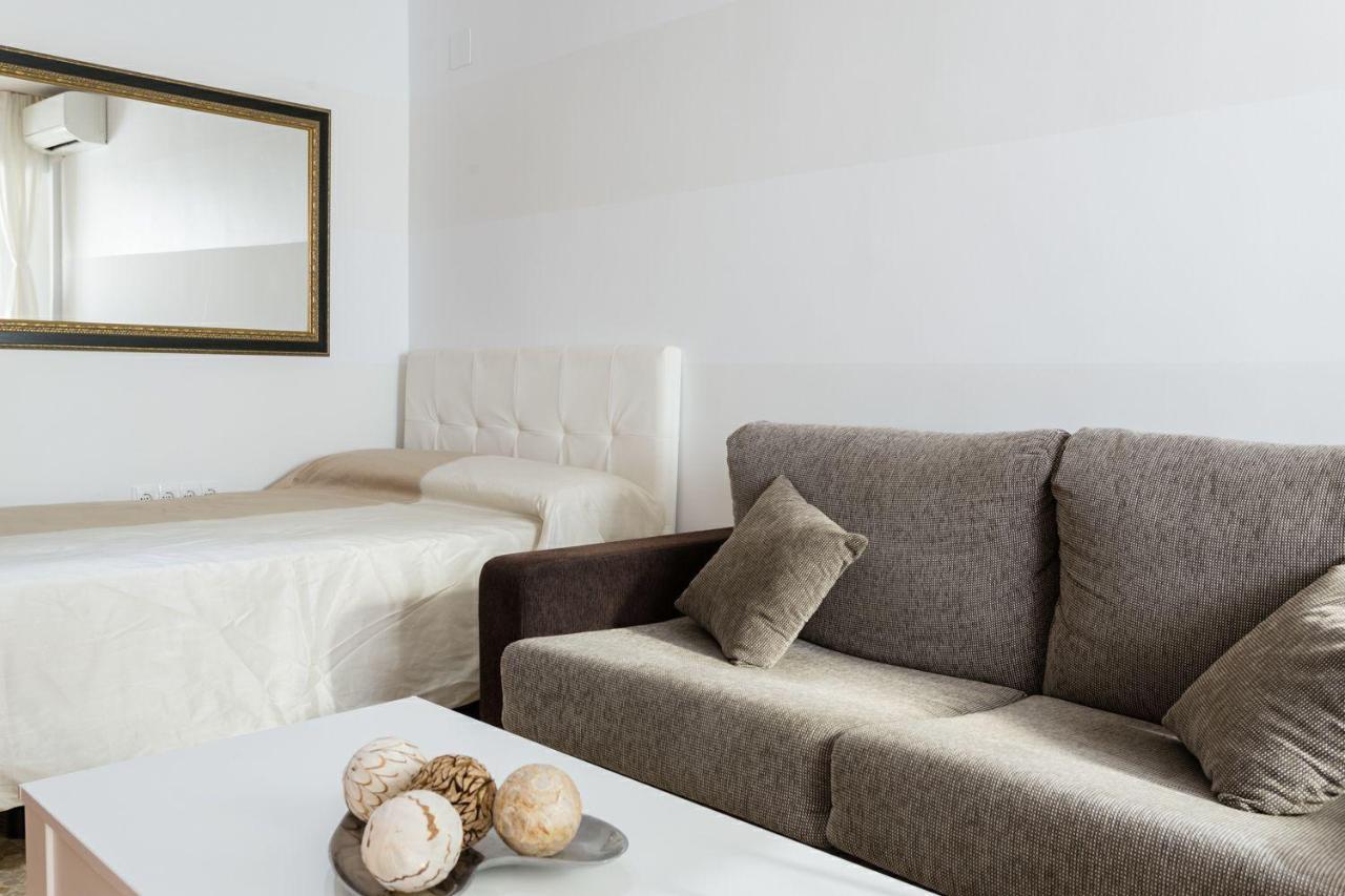 Apartment Centre