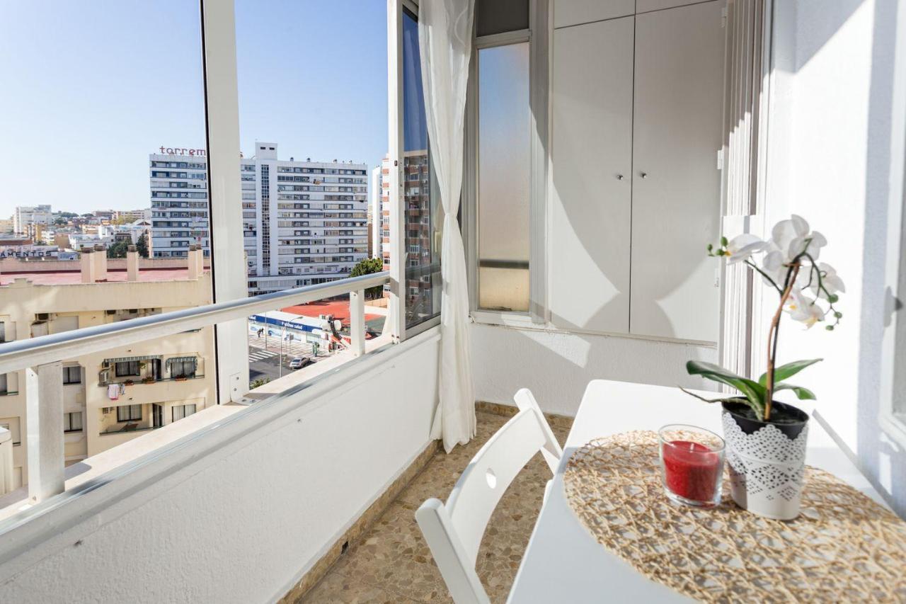 Apartment Centre *